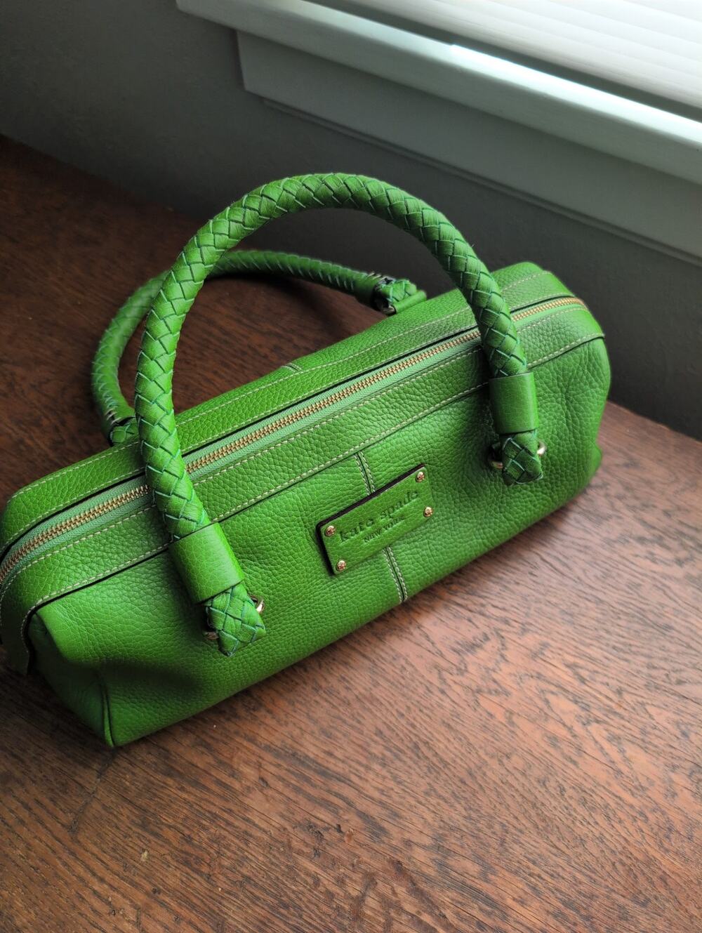 Y2K Kate Spade S/M Apple Taffy Kelly Green Baguette Shoulder Leather Satchel Bag